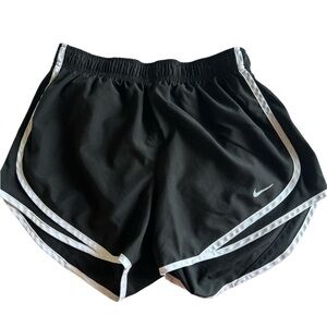 Nike Black Athletic Shorts Moisture-Wicking Comfort